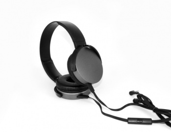 AURICULARES CON CABLE LEDSTAR